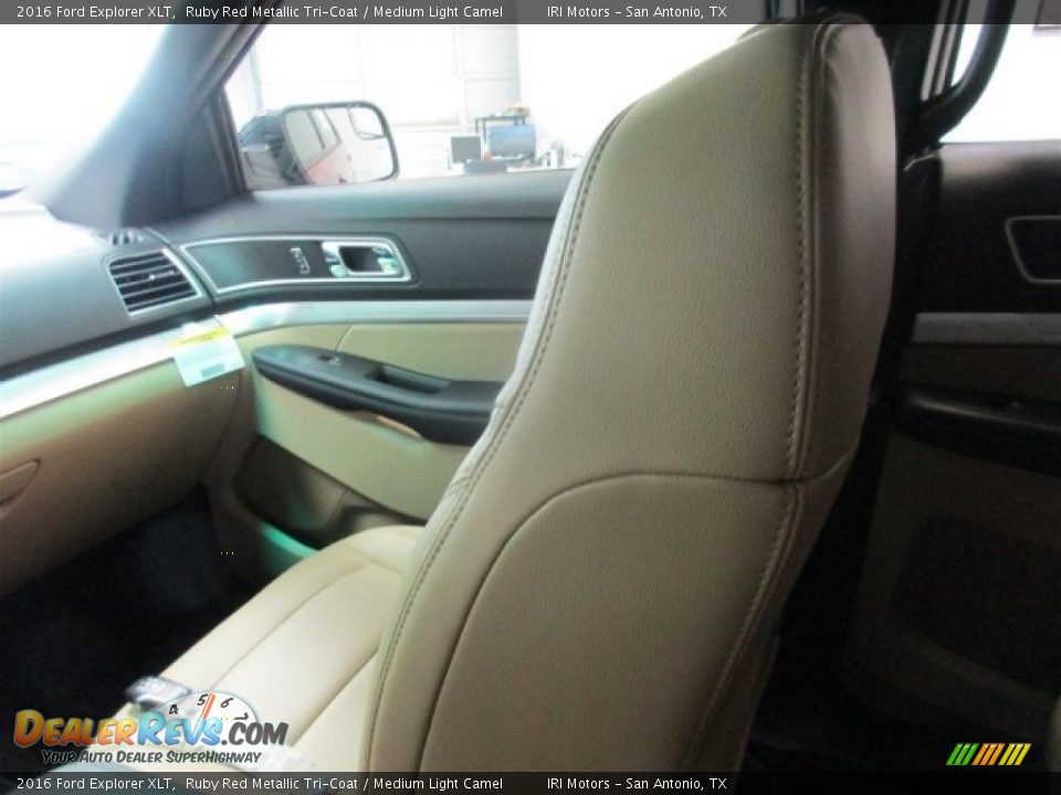 2016 Ford Explorer XLT Ruby Red Metallic Tri-Coat / Medium Light Camel Photo #16