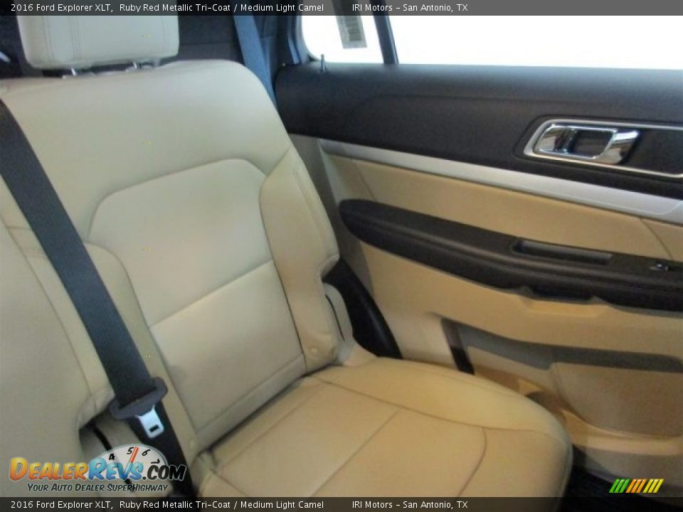 2016 Ford Explorer XLT Ruby Red Metallic Tri-Coat / Medium Light Camel Photo #19