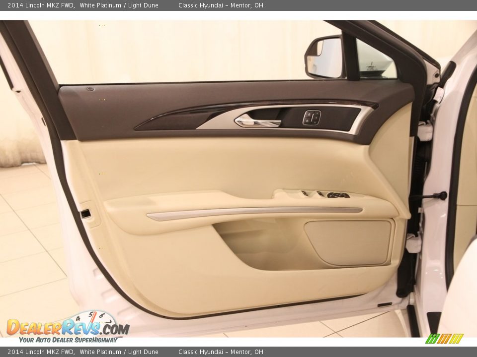 2014 Lincoln MKZ FWD White Platinum / Light Dune Photo #4