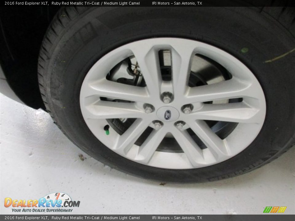 2016 Ford Explorer XLT Ruby Red Metallic Tri-Coat / Medium Light Camel Photo #24