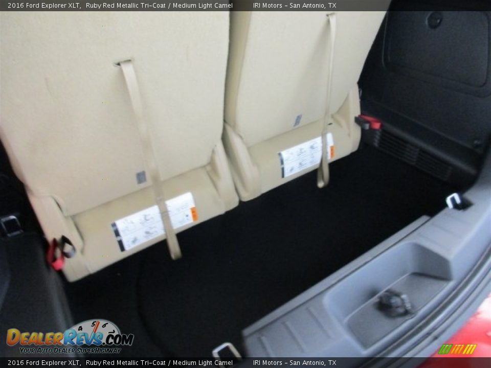 2016 Ford Explorer XLT Ruby Red Metallic Tri-Coat / Medium Light Camel Photo #25