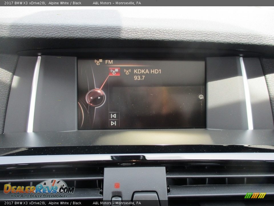 2017 BMW X3 xDrive28i Alpine White / Black Photo #16