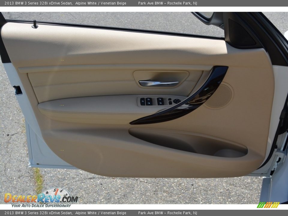 2013 BMW 3 Series 328i xDrive Sedan Alpine White / Venetian Beige Photo #9