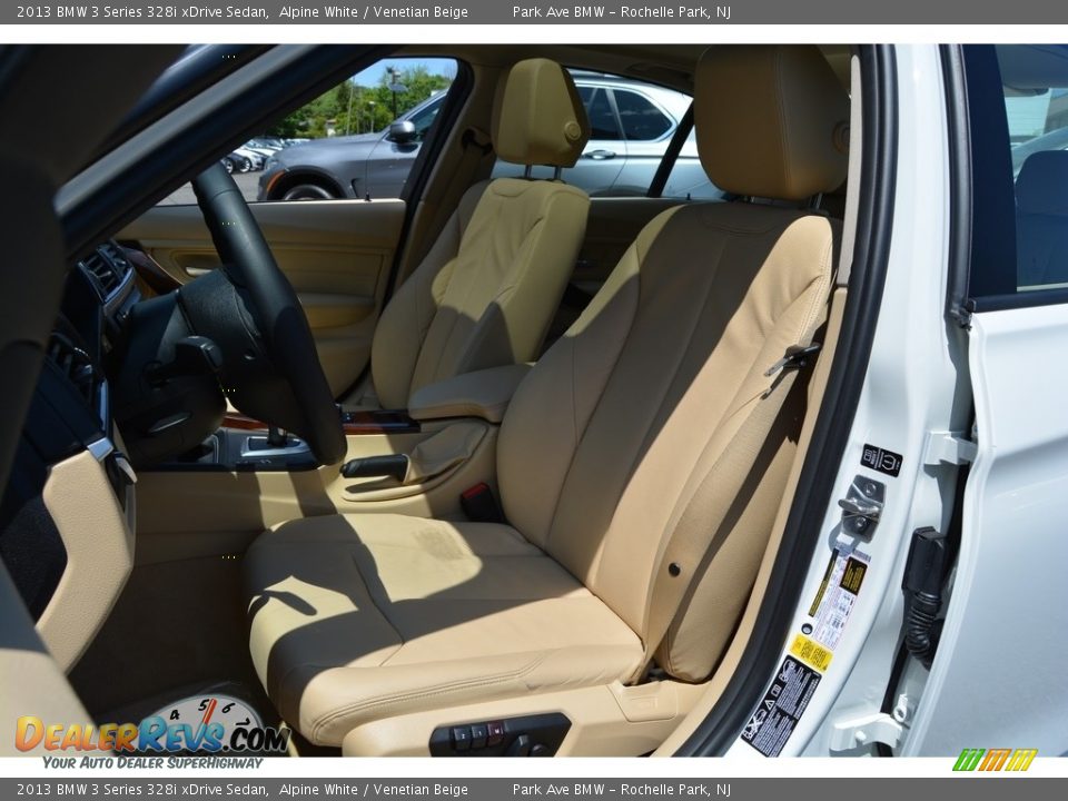 2013 BMW 3 Series 328i xDrive Sedan Alpine White / Venetian Beige Photo #14