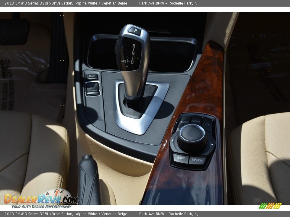 2013 BMW 3 Series 328i xDrive Sedan Alpine White / Venetian Beige Photo #18