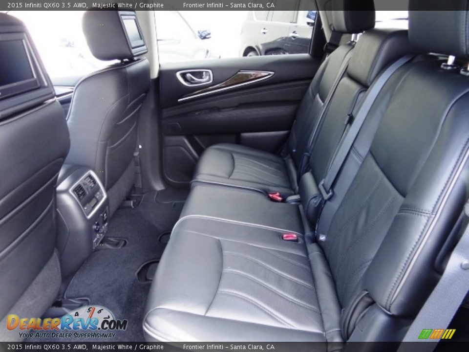 2015 Infiniti QX60 3.5 AWD Majestic White / Graphite Photo #31