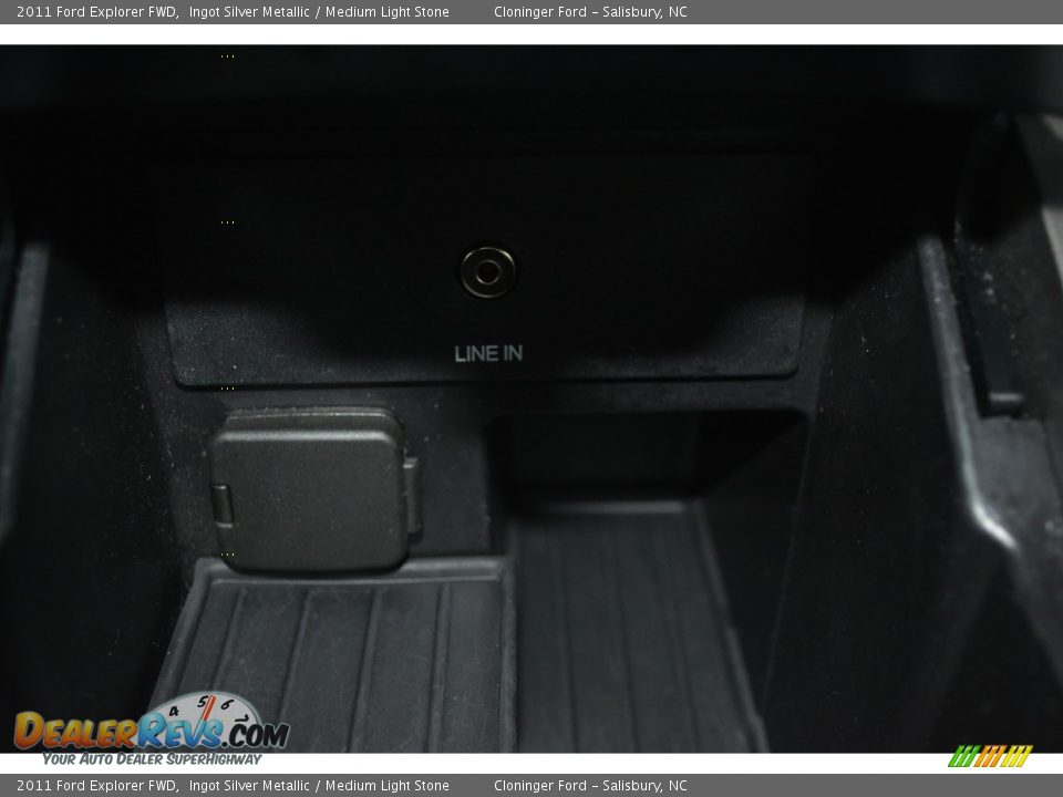 2011 Ford Explorer FWD Ingot Silver Metallic / Medium Light Stone Photo #17