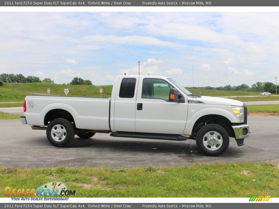 2011 Ford F250 Super Duty XLT SuperCab 4x4 Oxford White / Steel Gray Photo #4