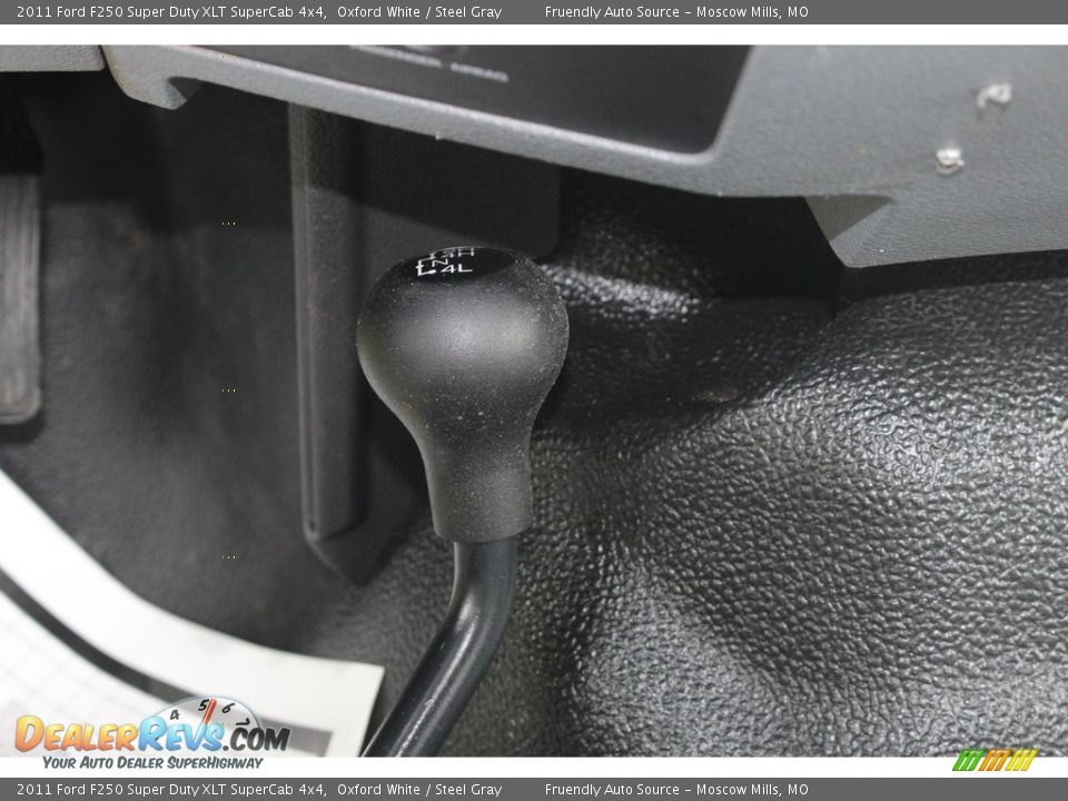 2011 Ford F250 Super Duty XLT SuperCab 4x4 Oxford White / Steel Gray Photo #5
