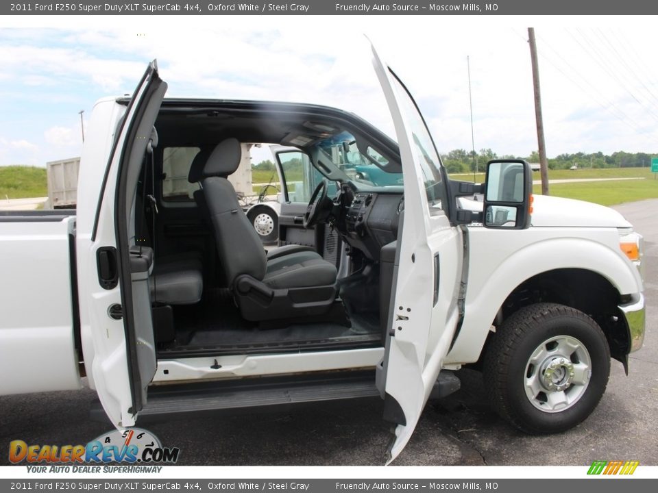 2011 Ford F250 Super Duty XLT SuperCab 4x4 Oxford White / Steel Gray Photo #7