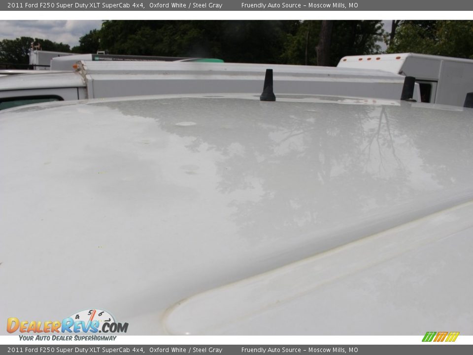 2011 Ford F250 Super Duty XLT SuperCab 4x4 Oxford White / Steel Gray Photo #9