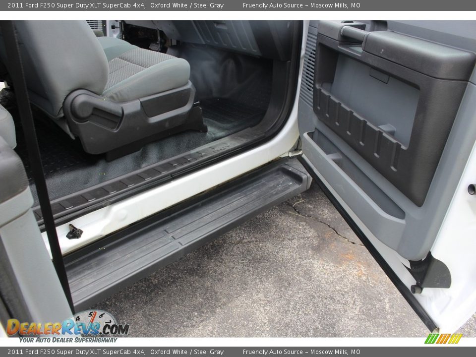 2011 Ford F250 Super Duty XLT SuperCab 4x4 Oxford White / Steel Gray Photo #20