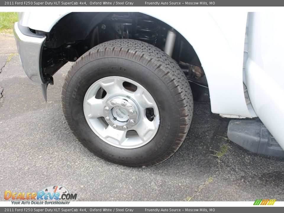 2011 Ford F250 Super Duty XLT SuperCab 4x4 Oxford White / Steel Gray Photo #29
