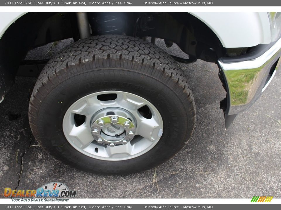 2011 Ford F250 Super Duty XLT SuperCab 4x4 Oxford White / Steel Gray Photo #35