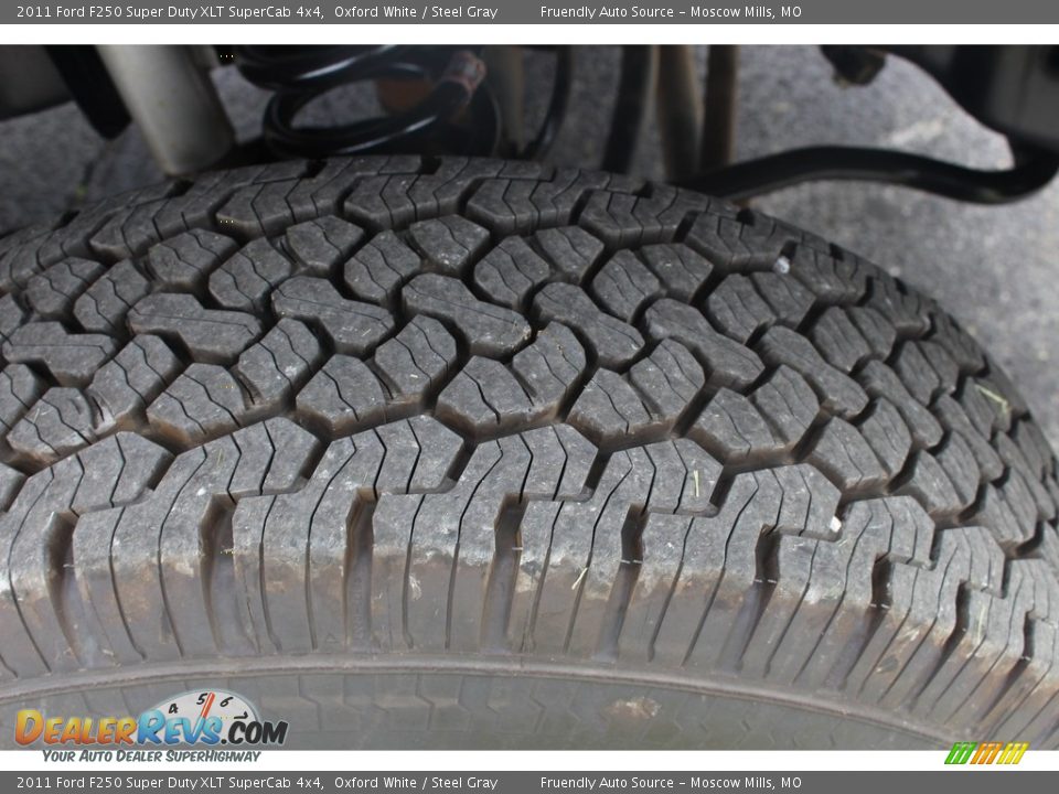 2011 Ford F250 Super Duty XLT SuperCab 4x4 Oxford White / Steel Gray Photo #36
