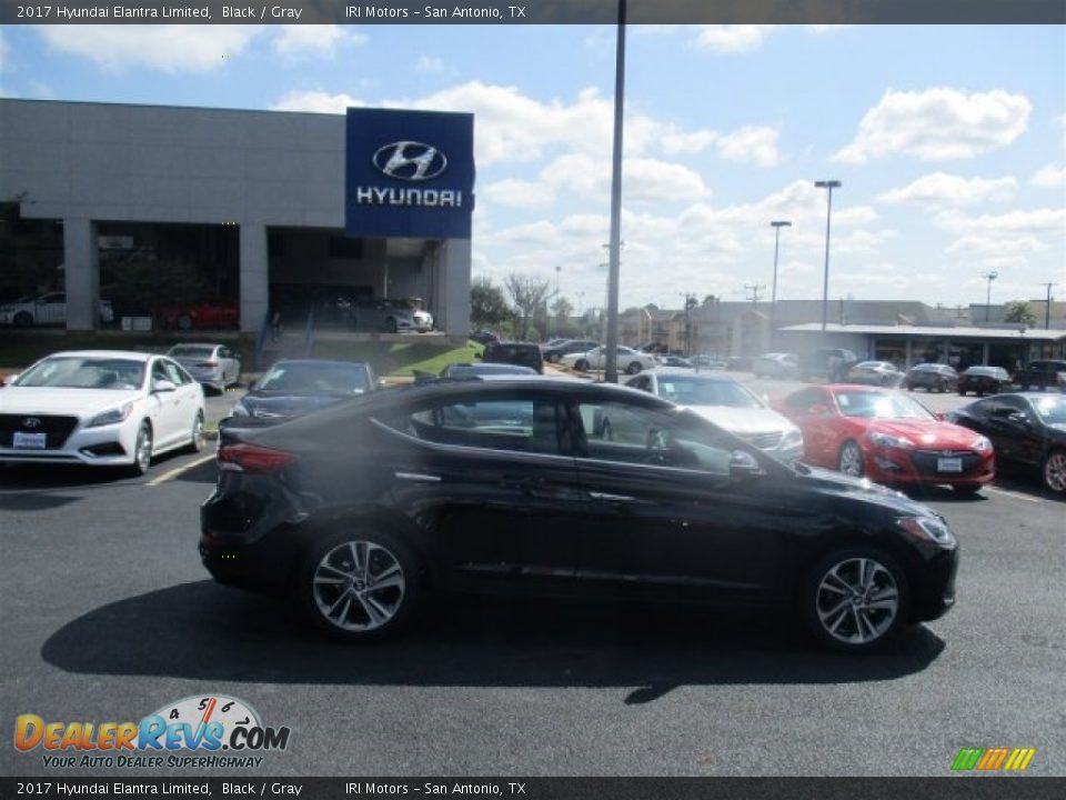 2017 Hyundai Elantra Limited Black / Gray Photo #8