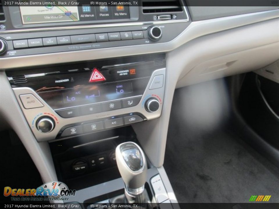 2017 Hyundai Elantra Limited Black / Gray Photo #20