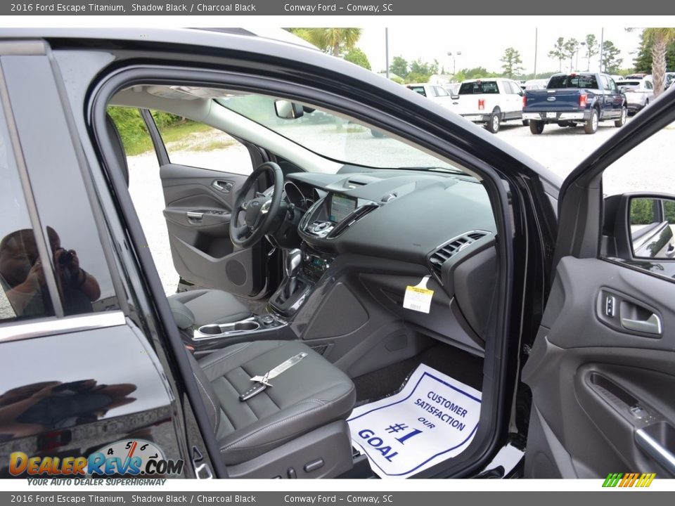 2016 Ford Escape Titanium Shadow Black / Charcoal Black Photo #25