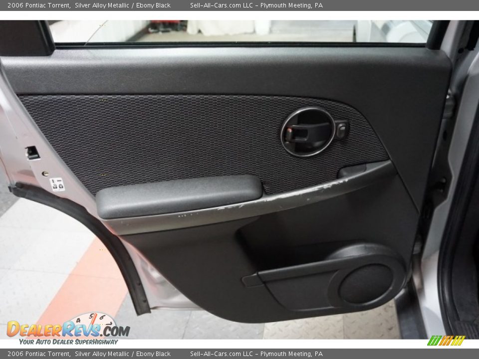 2006 Pontiac Torrent Silver Alloy Metallic / Ebony Black Photo #14