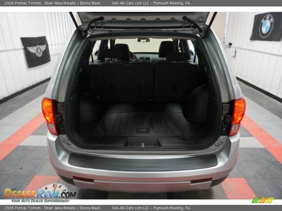 2006 Pontiac Torrent Silver Alloy Metallic / Ebony Black Photo #19