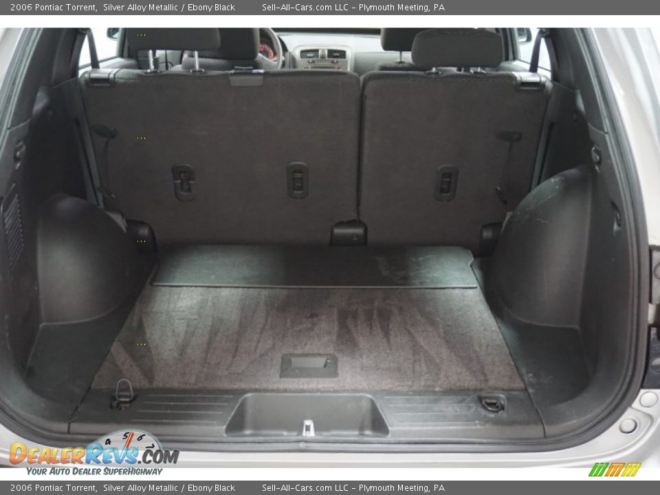 2006 Pontiac Torrent Silver Alloy Metallic / Ebony Black Photo #20