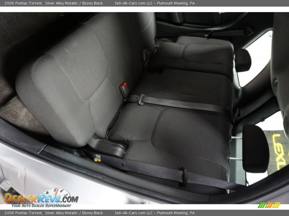 2006 Pontiac Torrent Silver Alloy Metallic / Ebony Black Photo #21