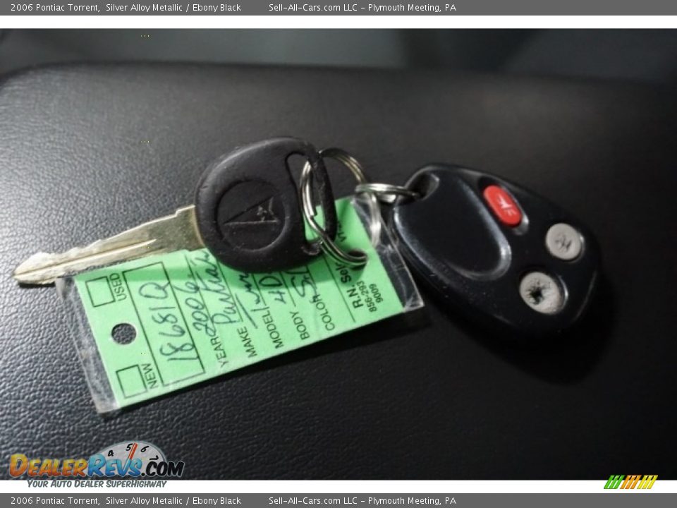 2006 Pontiac Torrent Silver Alloy Metallic / Ebony Black Photo #36