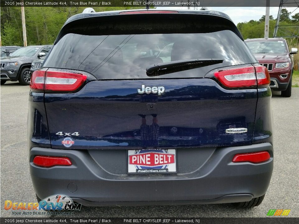 2016 Jeep Cherokee Latitude 4x4 True Blue Pearl / Black Photo #5