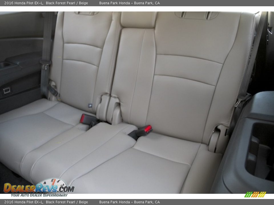 2016 Honda Pilot EX-L Black Forest Pearl / Beige Photo #15