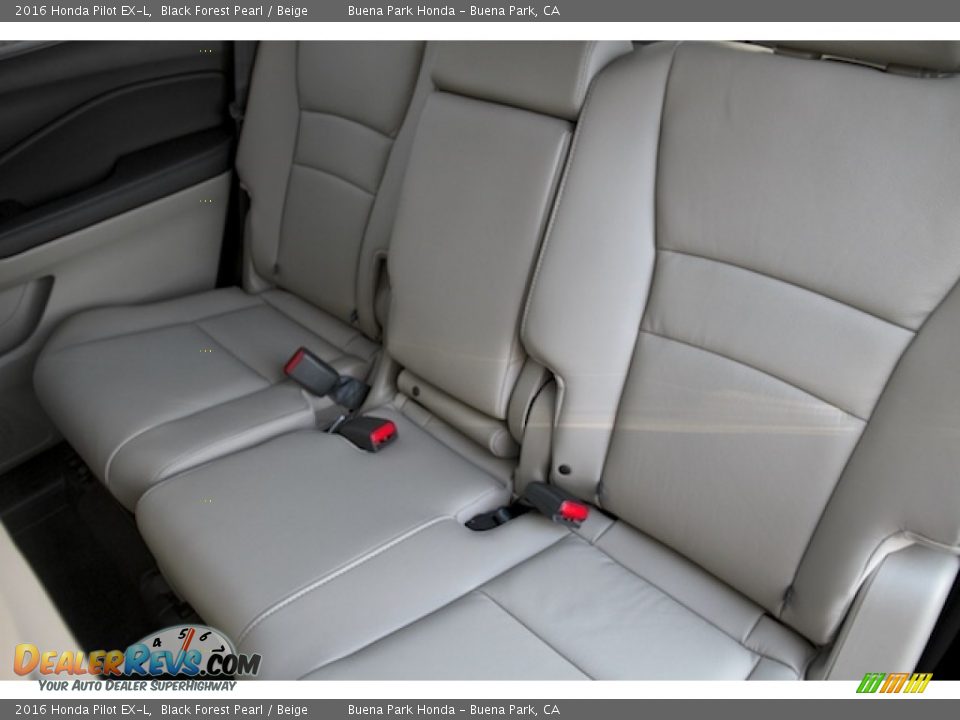 2016 Honda Pilot EX-L Black Forest Pearl / Beige Photo #16