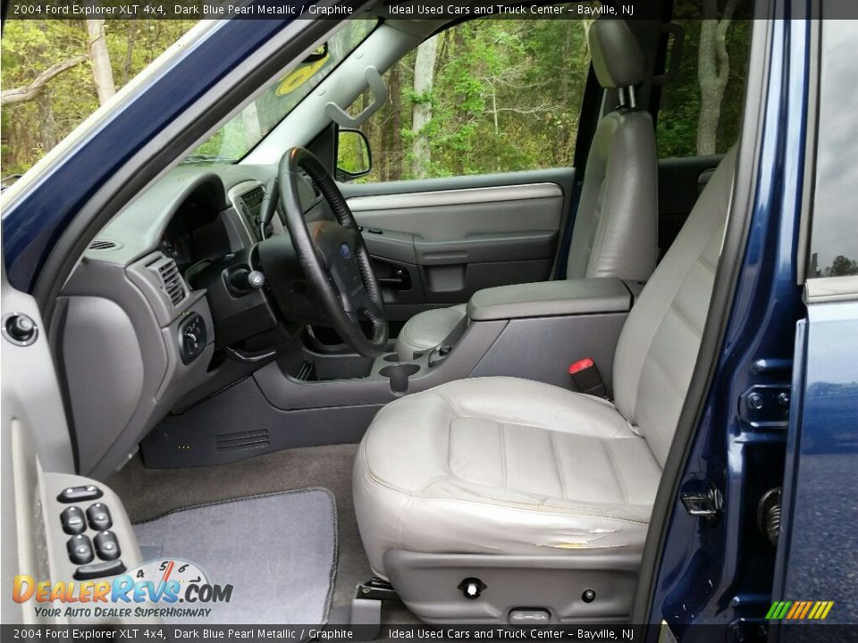 2004 Ford Explorer XLT 4x4 Dark Blue Pearl Metallic / Graphite Photo #17