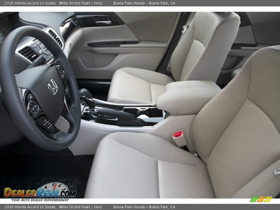 2016 Honda Accord LX Sedan White Orchid Pearl / Ivory Photo #8