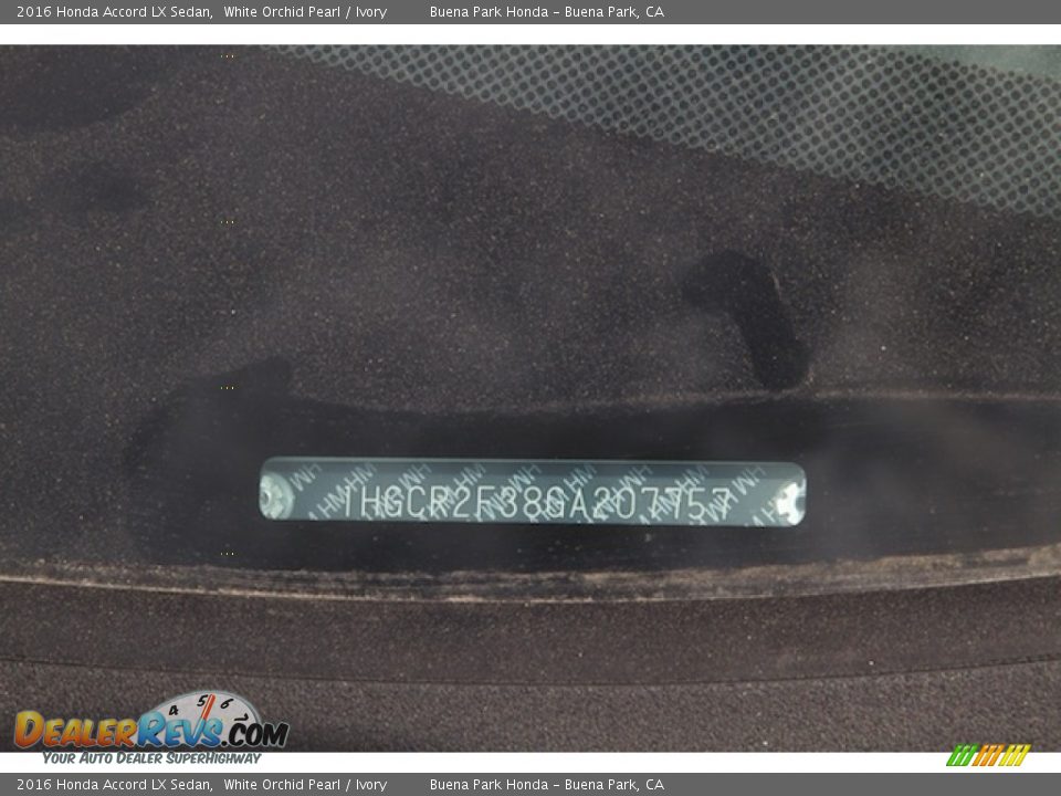 2016 Honda Accord LX Sedan White Orchid Pearl / Ivory Photo #18