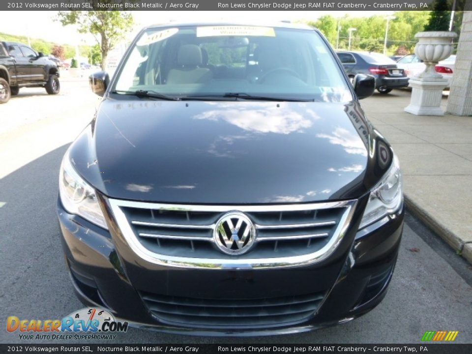 2012 Volkswagen Routan SEL Nocturne Black Metallic / Aero Gray Photo #9