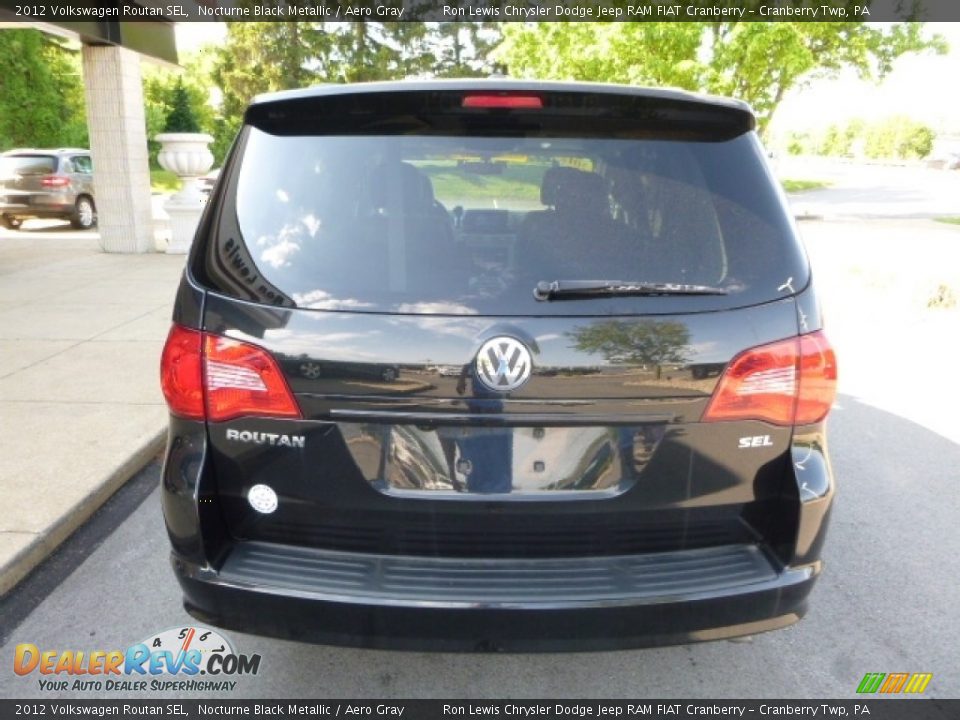 2012 Volkswagen Routan SEL Nocturne Black Metallic / Aero Gray Photo #13
