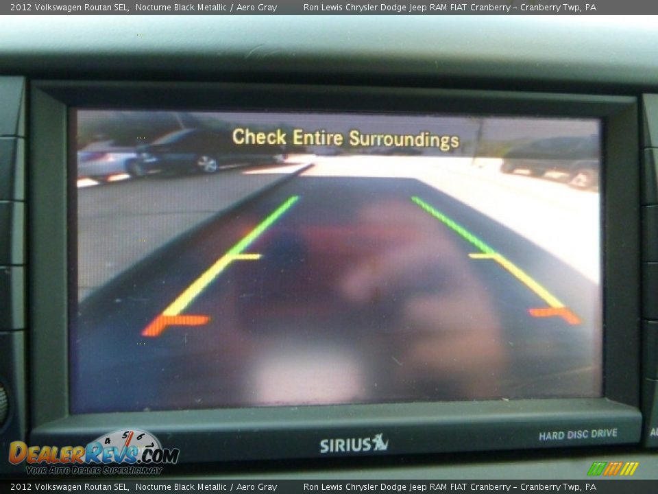 2012 Volkswagen Routan SEL Nocturne Black Metallic / Aero Gray Photo #20