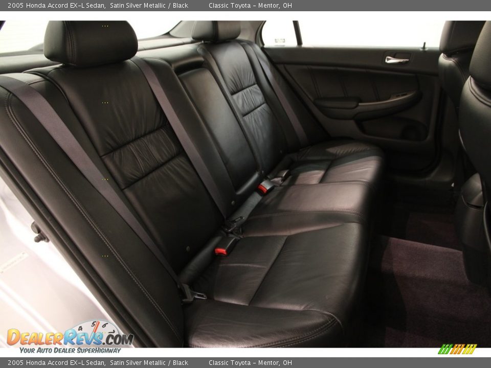 2005 Honda Accord EX-L Sedan Satin Silver Metallic / Black Photo #13