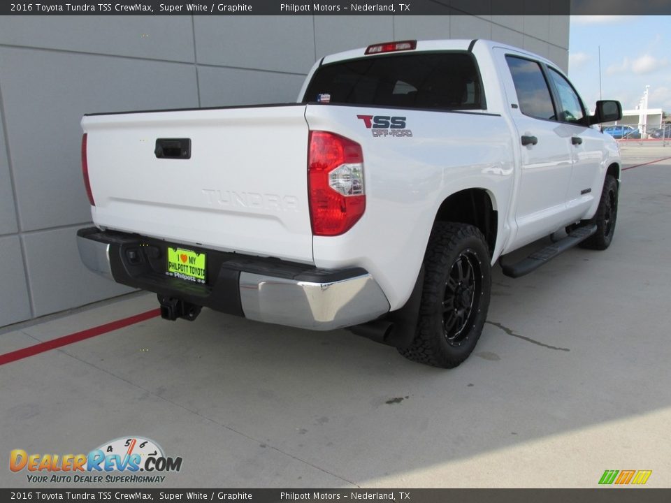 2016 Toyota Tundra TSS CrewMax Super White / Graphite Photo #4