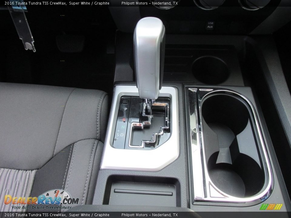 2016 Toyota Tundra TSS CrewMax Super White / Graphite Photo #28