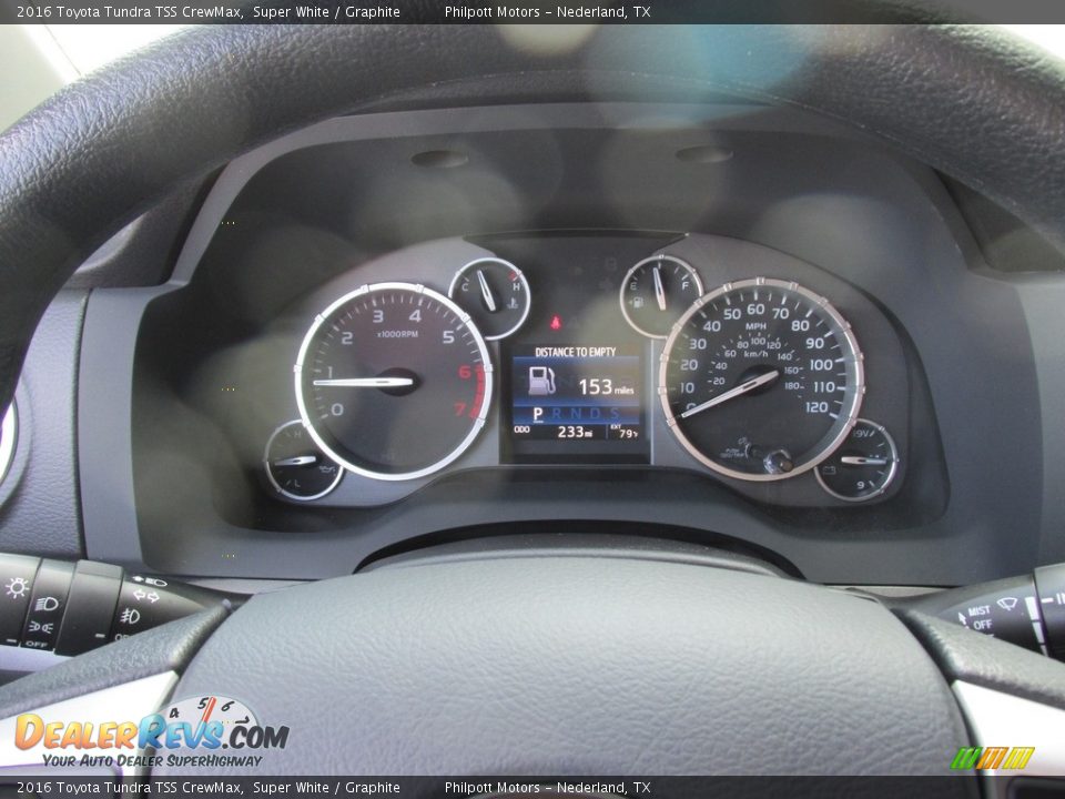 2016 Toyota Tundra TSS CrewMax Super White / Graphite Photo #30