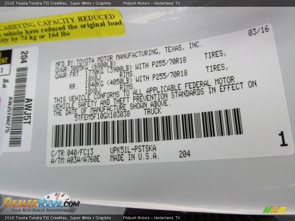 2016 Toyota Tundra TSS CrewMax Super White / Graphite Photo #32