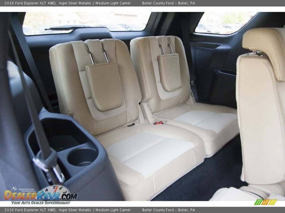2016 Ford Explorer XLT 4WD Ingot Silver Metallic / Medium Light Camel Photo #10