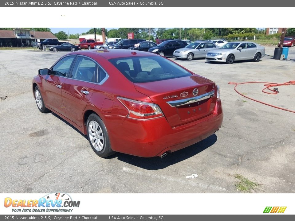 2015 Nissan Altima 2.5 S Cayenne Red / Charcoal Photo #4