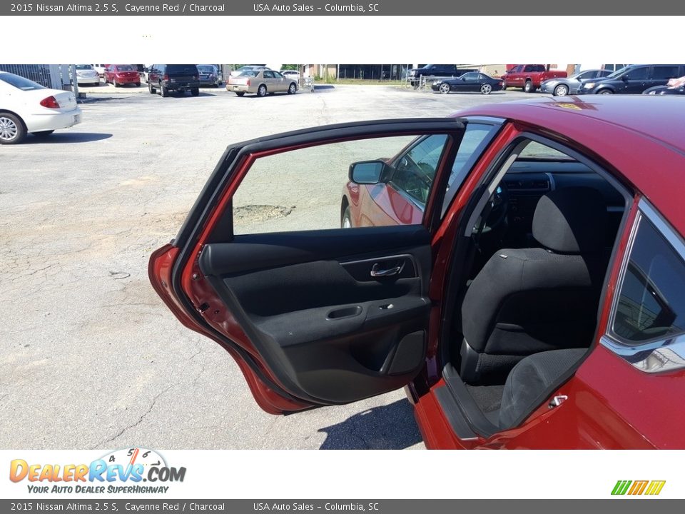 2015 Nissan Altima 2.5 S Cayenne Red / Charcoal Photo #9