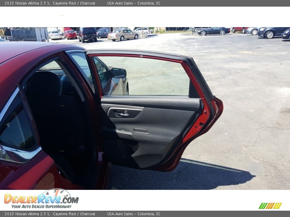2015 Nissan Altima 2.5 S Cayenne Red / Charcoal Photo #11