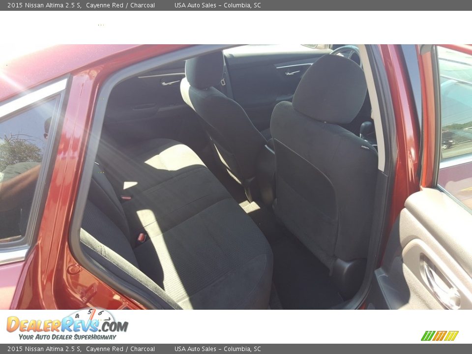 2015 Nissan Altima 2.5 S Cayenne Red / Charcoal Photo #12