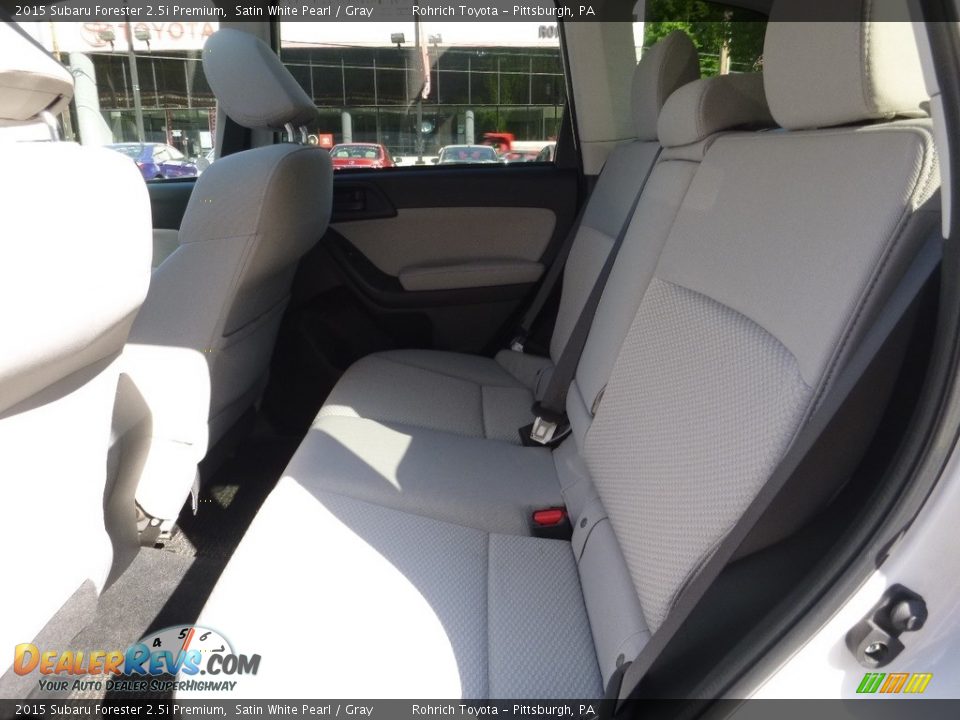 2015 Subaru Forester 2.5i Premium Satin White Pearl / Gray Photo #6