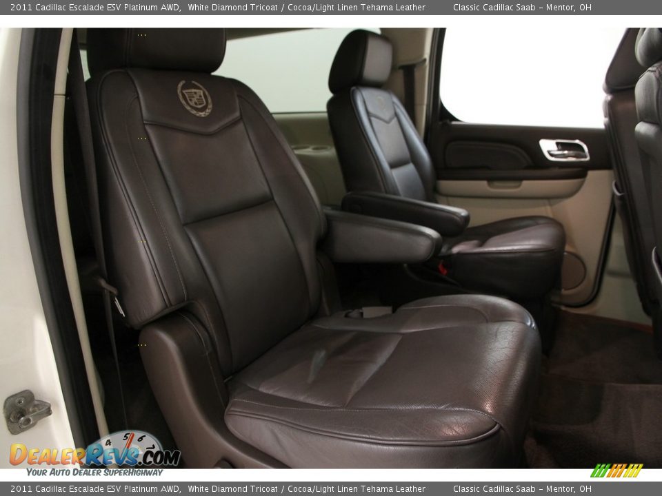 2011 Cadillac Escalade ESV Platinum AWD White Diamond Tricoat / Cocoa/Light Linen Tehama Leather Photo #18