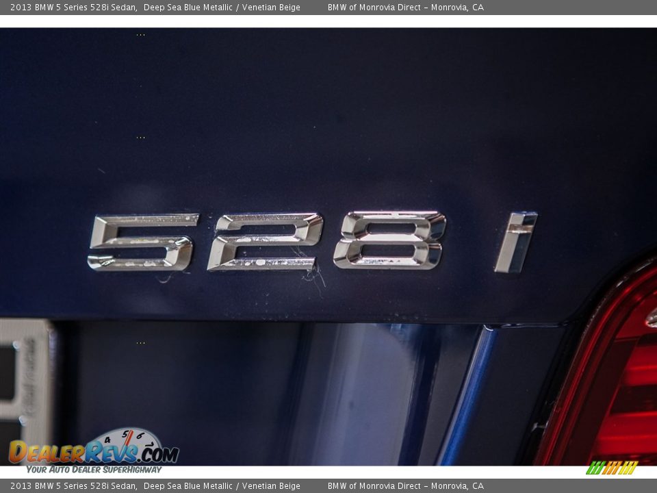 2013 BMW 5 Series 528i Sedan Deep Sea Blue Metallic / Venetian Beige Photo #7