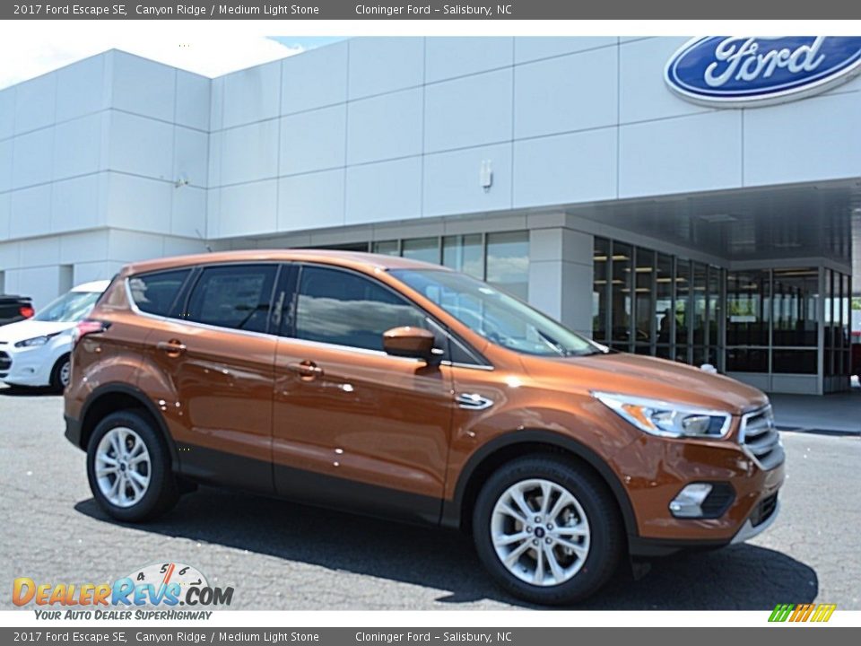 2017 Ford Escape SE Canyon Ridge / Medium Light Stone Photo #1